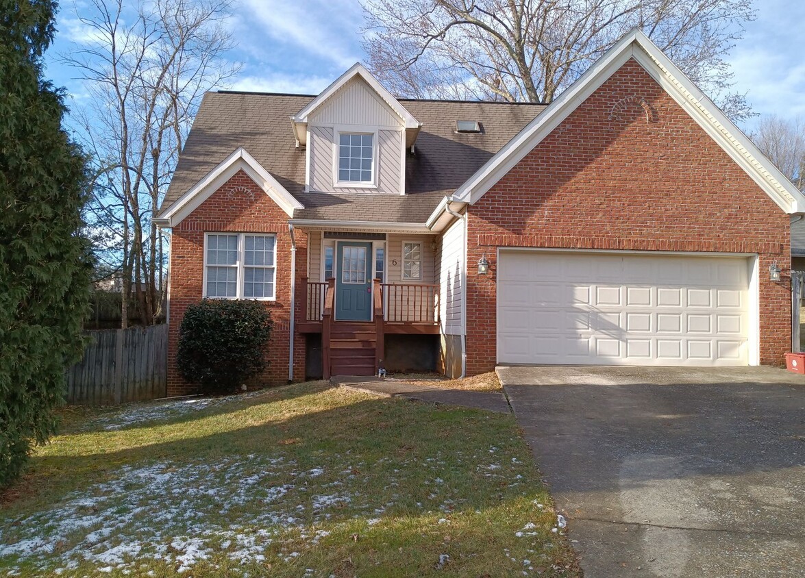 3 bedroom/2 bath Home Johnson City, TN - 3 bedroom/2 bath Home  Johnson City, TN