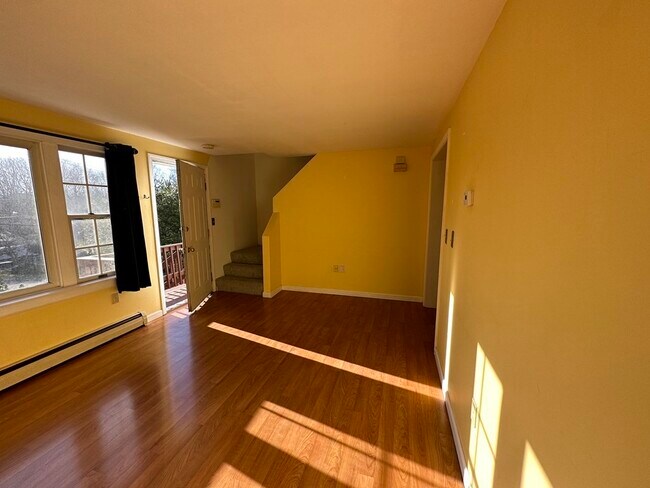 Foto del edificio - 8 Linwood Rd