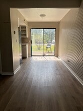 Building Photo - 402 Alice Dr
