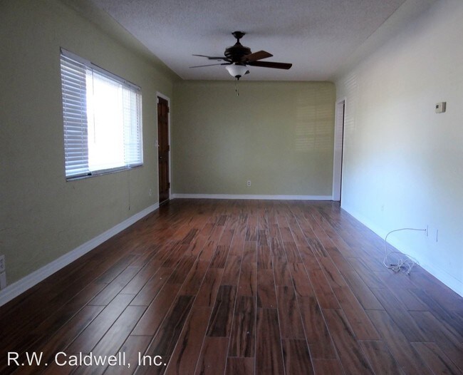 Foto del edificio - 2680 Fairway Ave S
