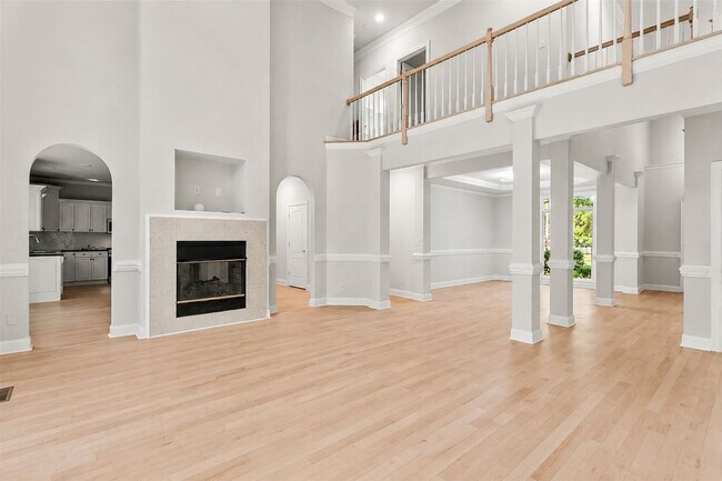 Building Photo - 3011 McKee Rd