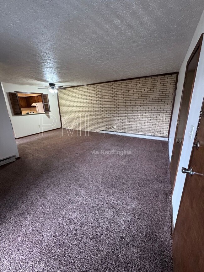 Foto del edificio - 7715 Hills and Dales Rd NW