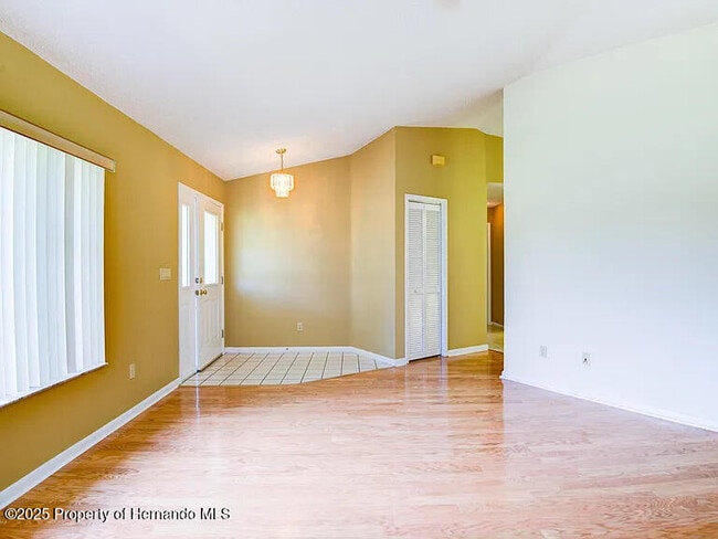 Building Photo - 13460 Little Farms Dr