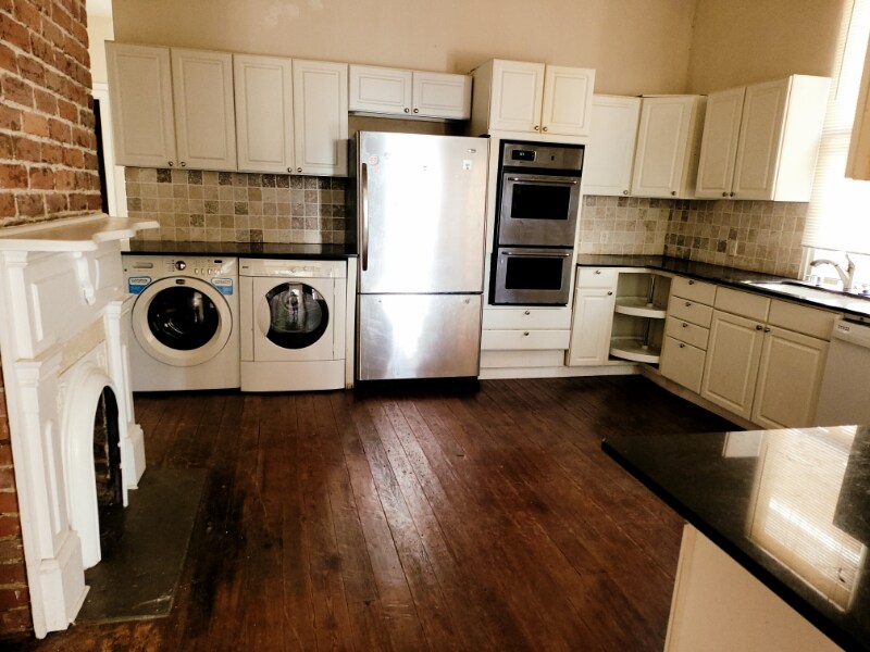 Photo - 2367 St Thomas St