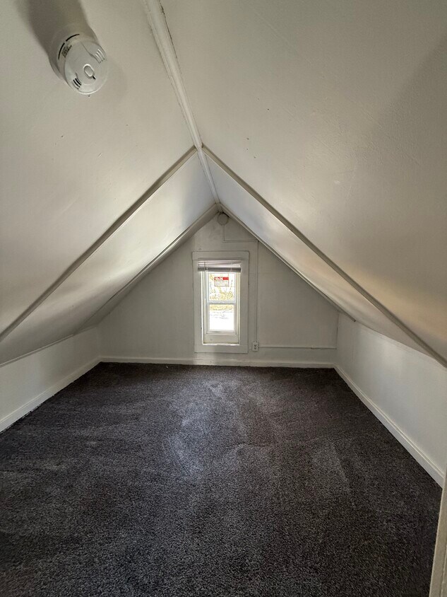 Foto principal - 811 Larned St