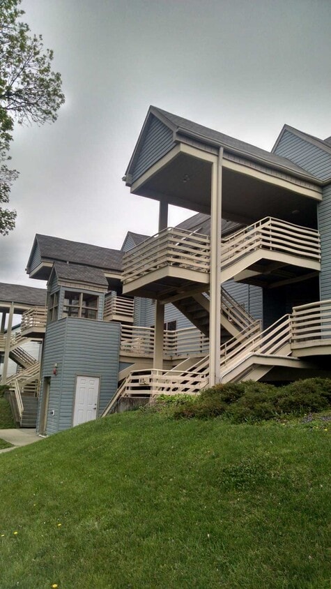 Primary Photo - 627 Iowa Ave