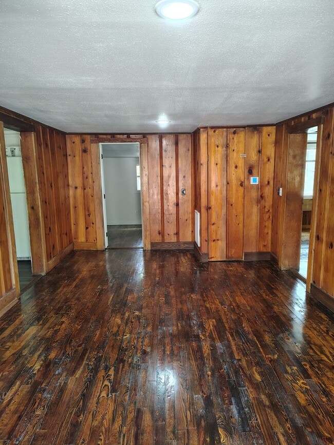 Foto del edificio - Home For Rent