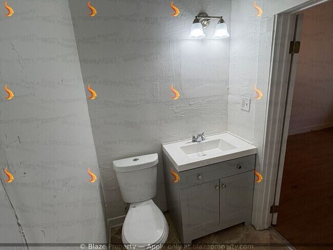 Foto del edificio - Now Leasing! Shotgun-Style 2 Bed | 1 Bath ...