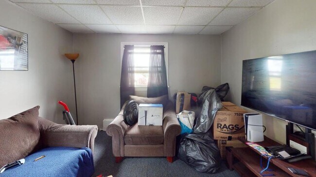 Building Photo - 4725 Lake Ave