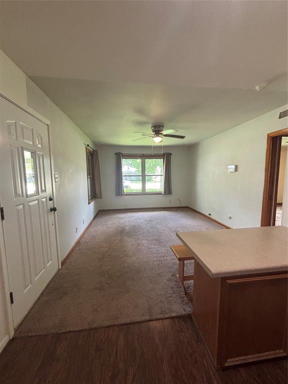 Building Photo - 211 Long Dr