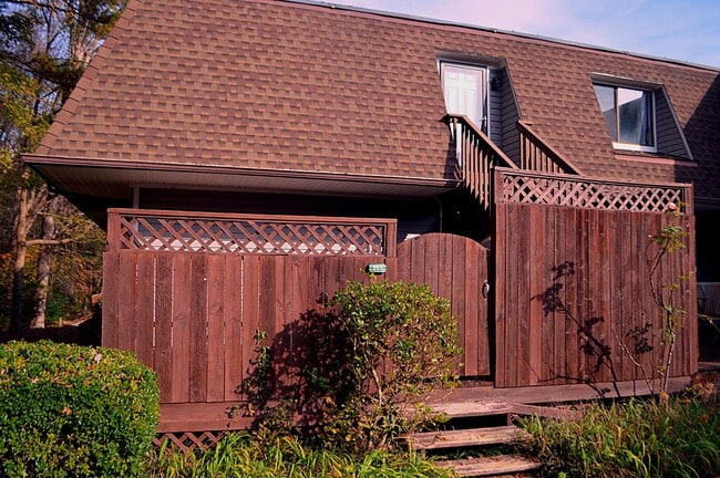 RARE - Finley Forest Gem in Chapel Hill - ... - RARE - Finley Forest Gem in Chapel Hill - ... Apartment