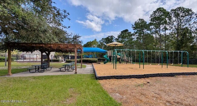 Foto del edificio - 2012 Chaucer Ln