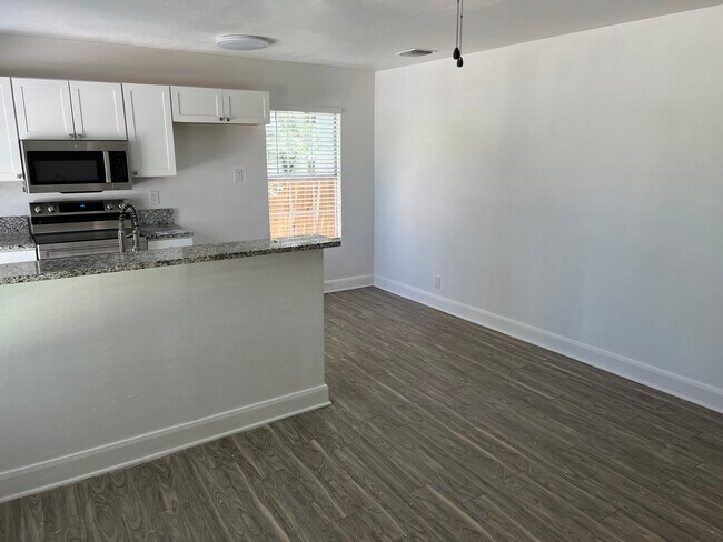 Foto del edificio - 818 Hampton St