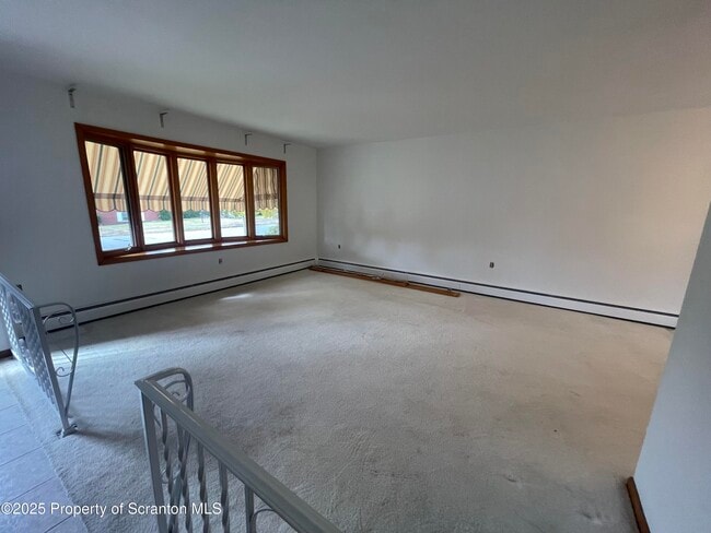 Foto del edificio - 708 Woodmere Ave