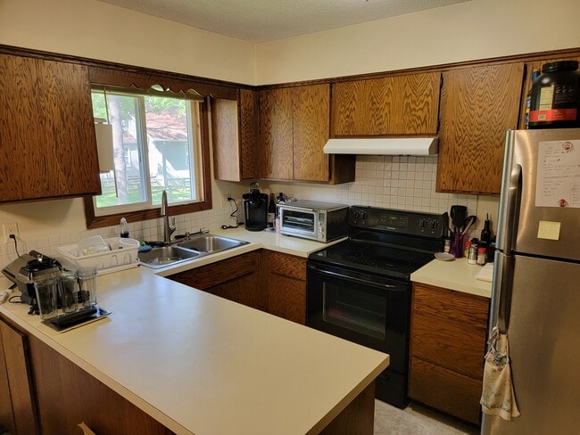 Kitchen - 6276 15th St N