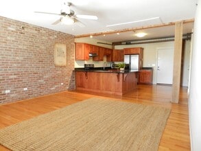 Building Photo - 505 Fay St