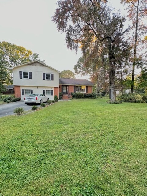 Primary Photo - 3105 Covewood St