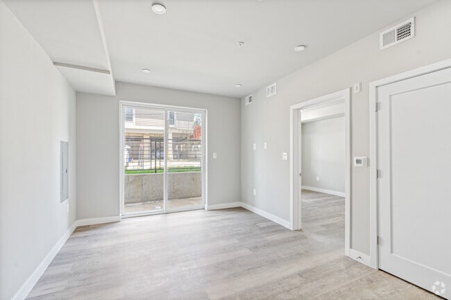1BR, 1BA - 704SF - 22 Kennedy St NW