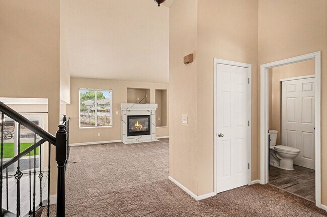 Building Photo - Fantastic Home in the Desirable Sterling Hills Neighborhood