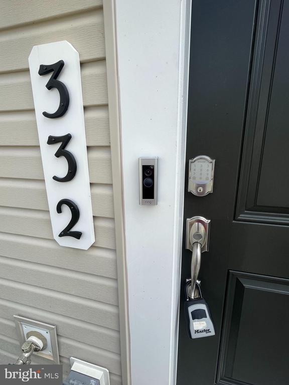 Primary Photo - 332 Watercourse Dr