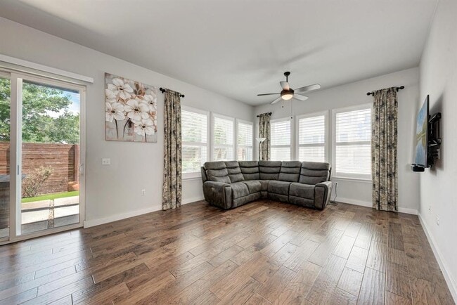 Building Photo - 10201 Cienega Cove
