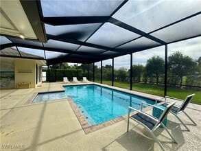 Building Photo - 1249 Fruitland Ave