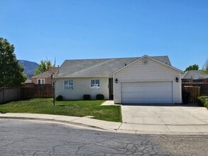 Building Photo - 593 W 1475 N
