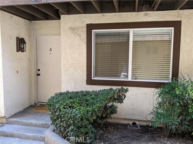 Building Photo - 3146 Little Mountain Dr