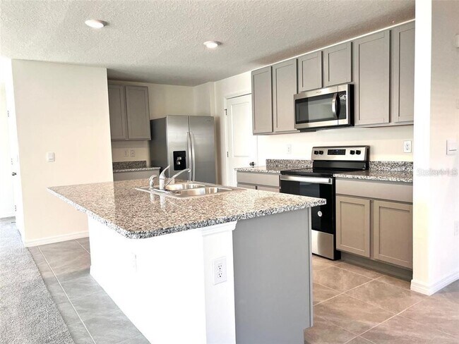 Foto del edificio - 13715 Thimbleberry Dr