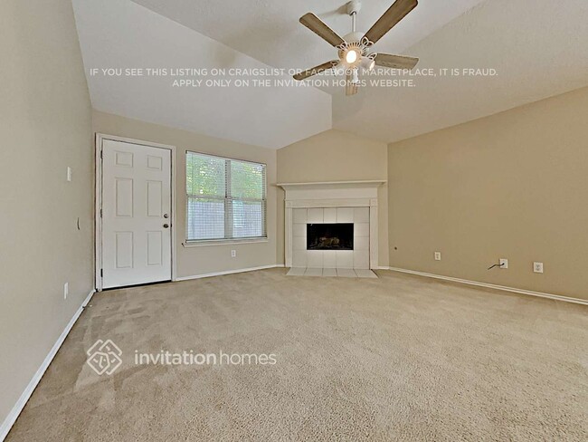 Foto del edificio - 18464 Sunrise Oaks Ct