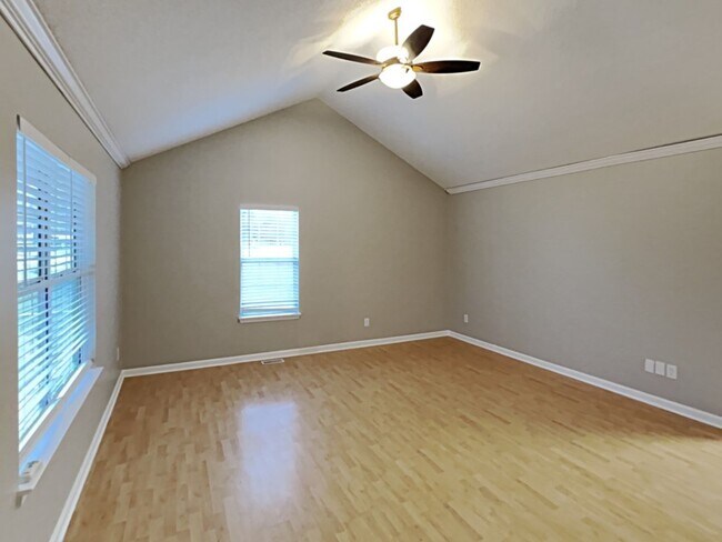 Foto del edificio - 401 Brookside Dr