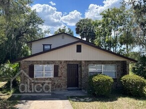 Building Photo - 906 S Holly Ave