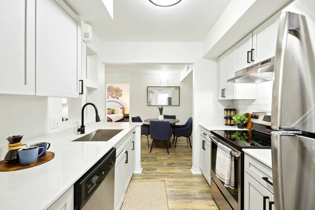 Halston Lakeside 2x2 B1U -2 - Halston Lakeside