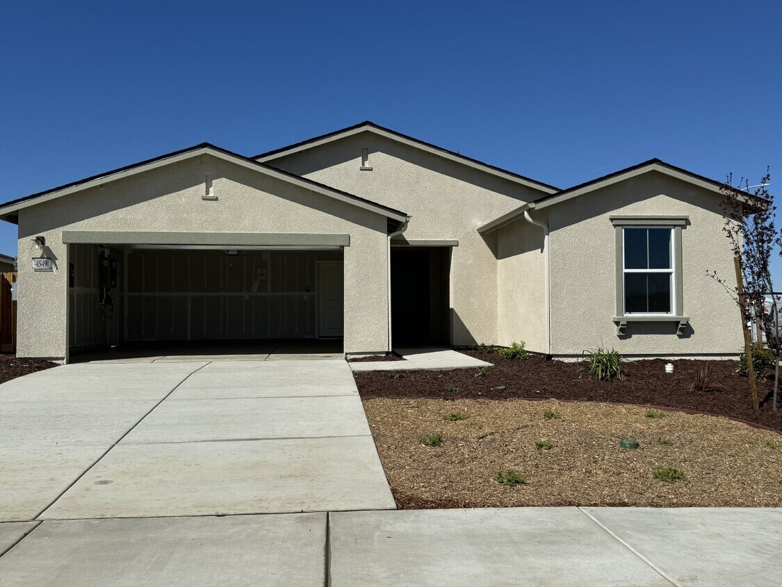 Brand New Home Move In Ready! Apartment for Rent in Merced, CA