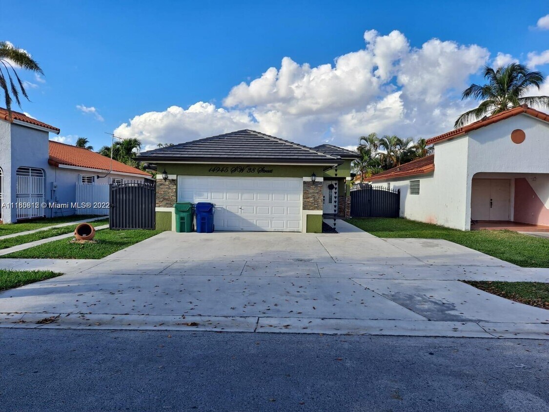 Primary Photo - 14945 SW 38th St