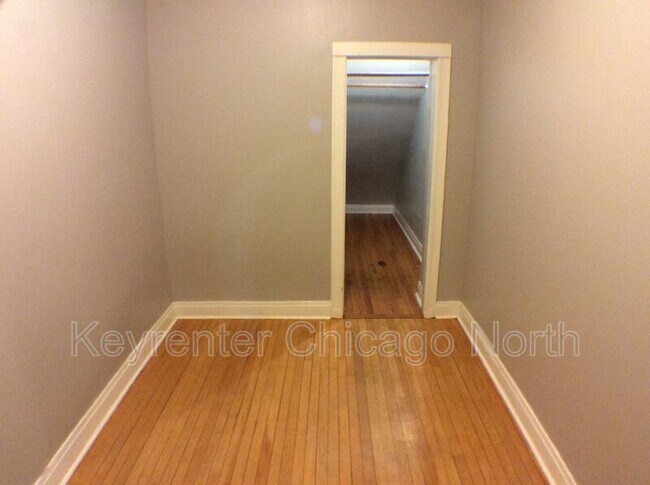 Foto del edificio - 4342 N Sawyer Ave