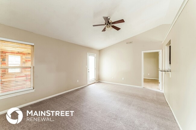 Building Photo - 9625 Combs Ln