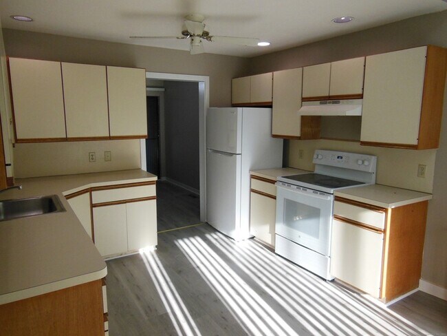 Building Photo - 322 Pheasant Glen
