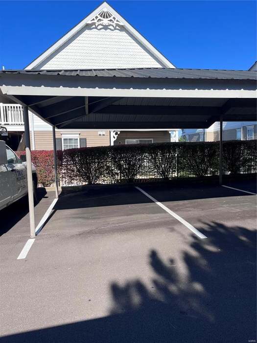 Foto del edificio - 5203 Spring Creek Ln