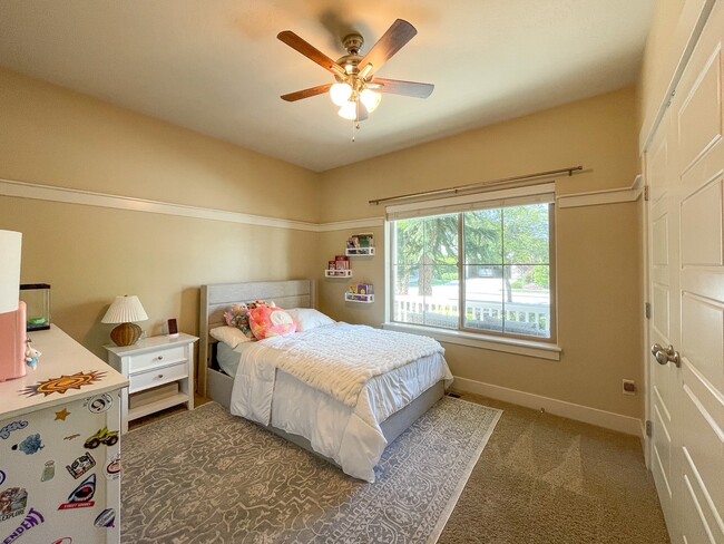 Foto del edificio - 832 W Cagney Dr