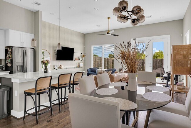 Foto del edificio - 806 Thornton Rd