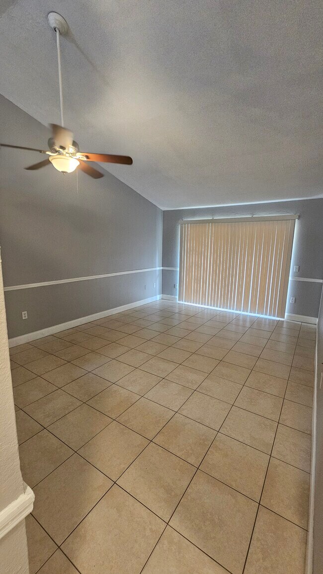 Building Photo - 12405 Shearwater Dr