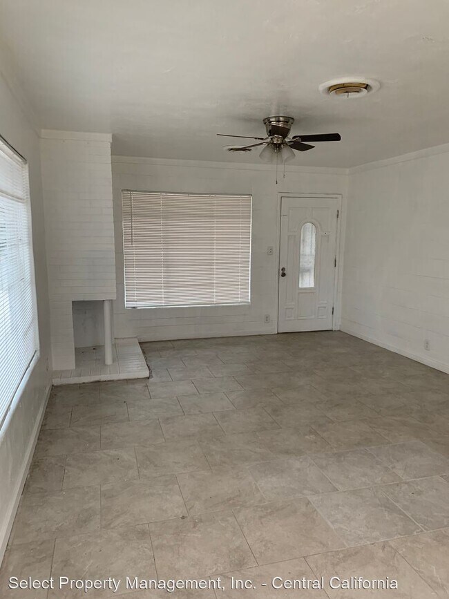 Building Photo - 3 br, 1 bath House - 1939 E Ashlan Ave