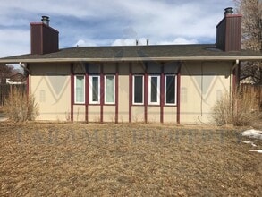 Building Photo - 1101 E Renshaw St