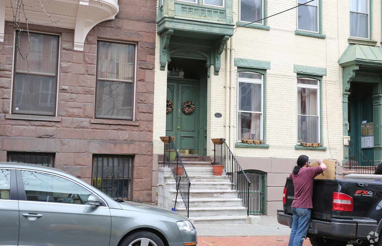 Building Photo - 153 Lancaster St