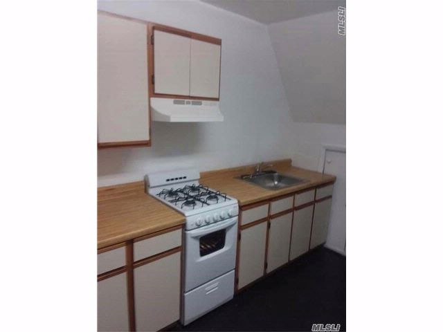 Foto del edificio - 10628 Ditmars Blvd