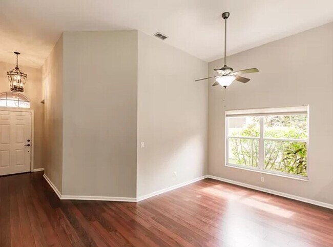 Foto del edificio - ***3BED/2BATH***ANNUAL RENTAL***POOL HOME*...