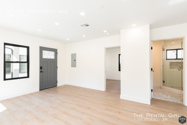 Building Photo - Newly Re-Imagined 2 Bed/ 2 Bath Backhouse ...