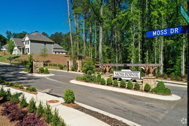 Moss Pointe Entrance - Moss Pointe