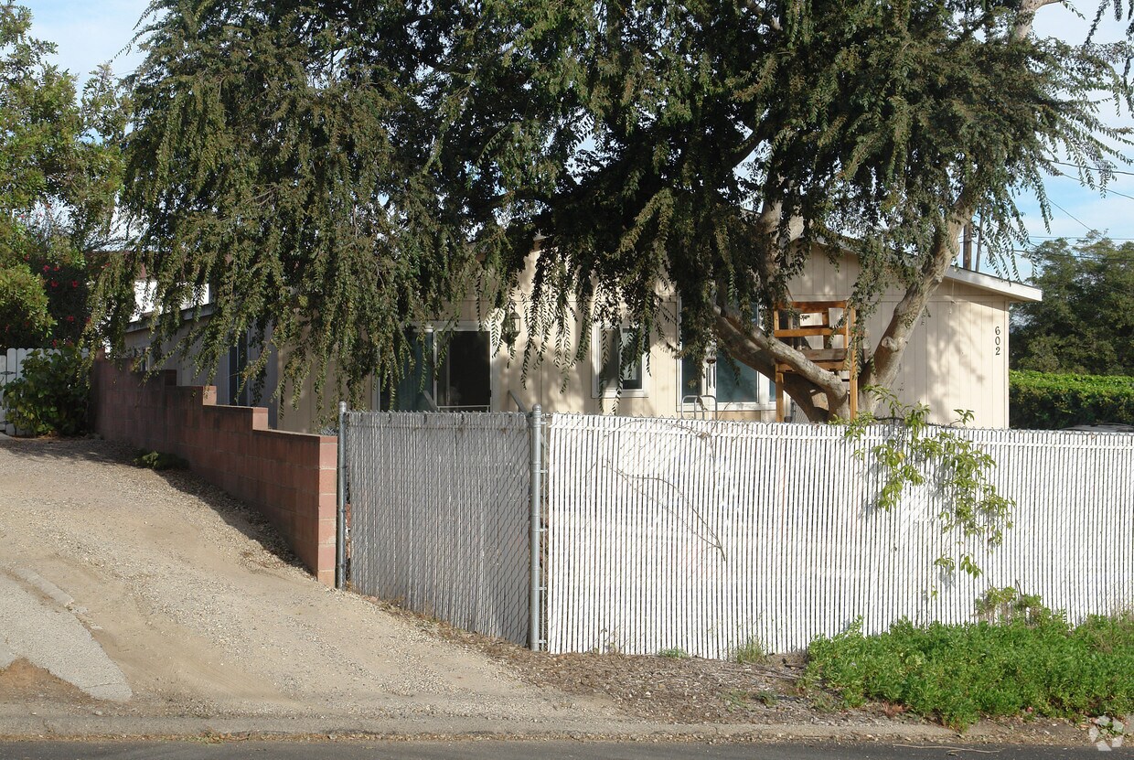 Foto del edificio - 602 Anacapa Dr